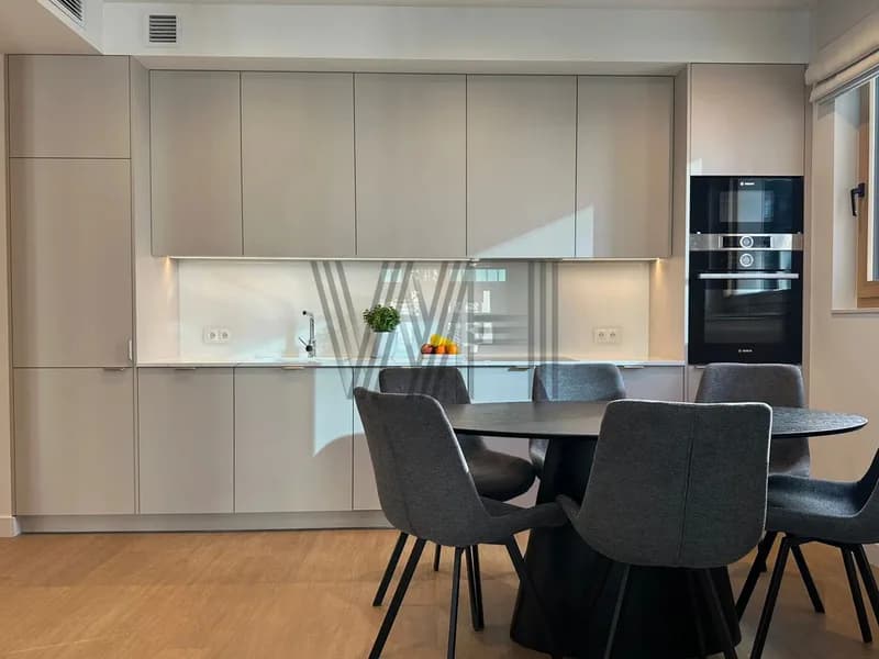 Квартира - Варшава - Wola - 4 комнаты - 77 m²
